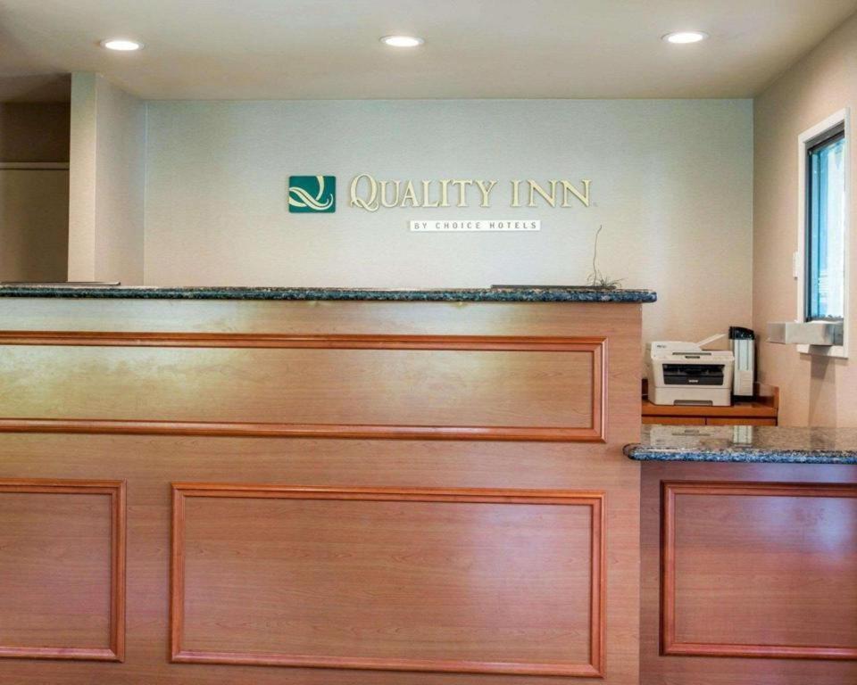 Quality Inn San Bernardino Exterior photo