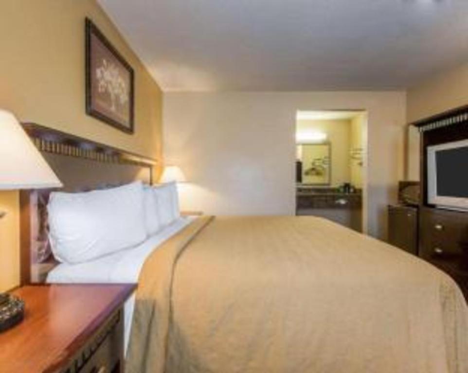 Quality Inn San Bernardino Exterior photo