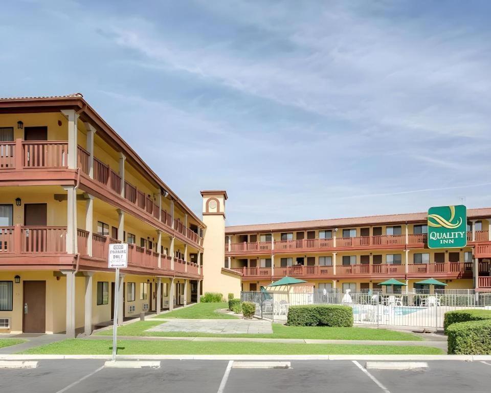 Quality Inn San Bernardino Exterior photo